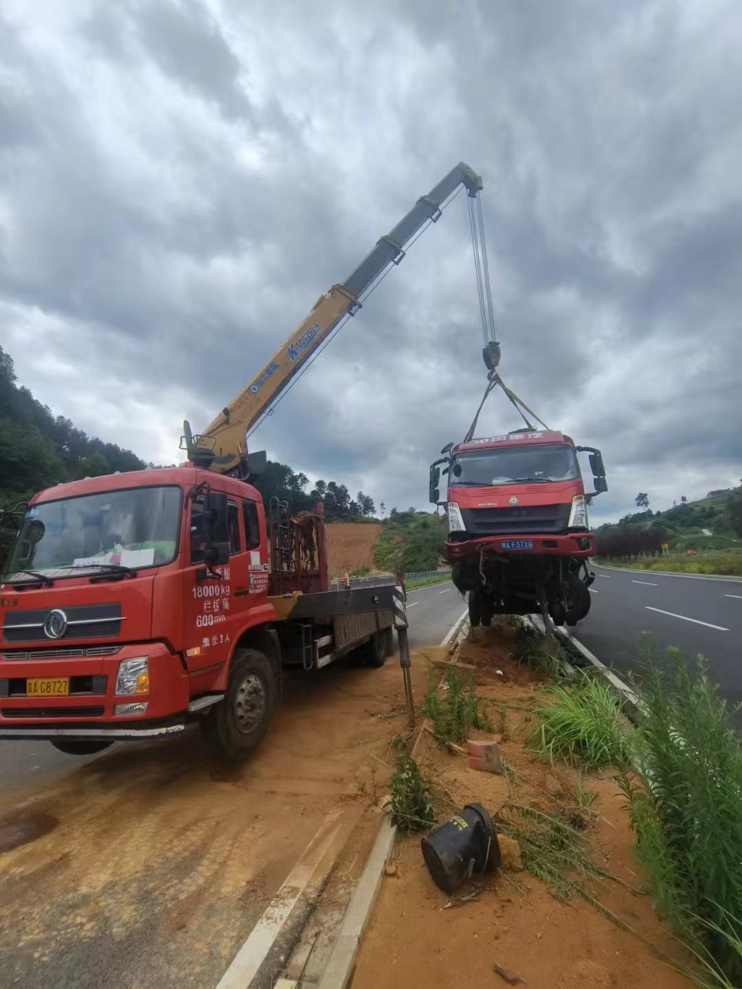 鹤城区吊车出租公司在日常生活中对吊车要怎样检查