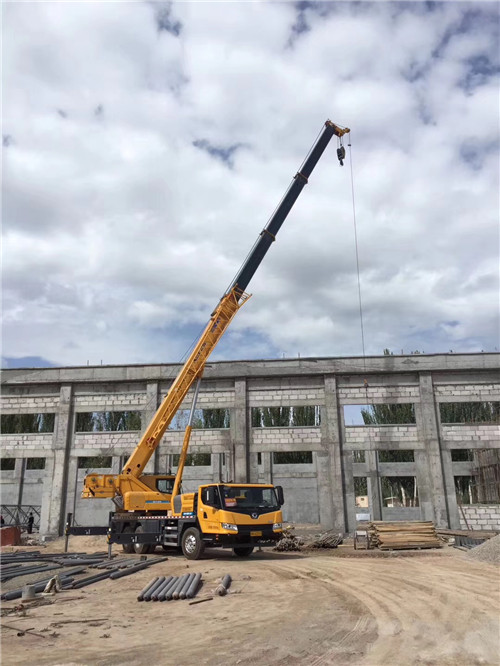鹤城区吊装作业前会做设备检查吗？安全保障措施有哪些？